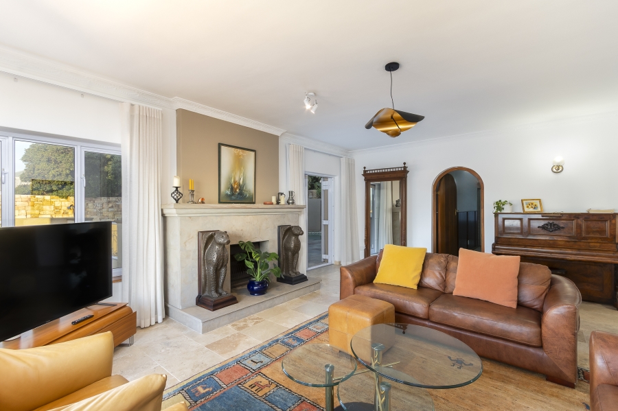6 Bedroom Property for Sale in Gordons Bay Village Western Cape